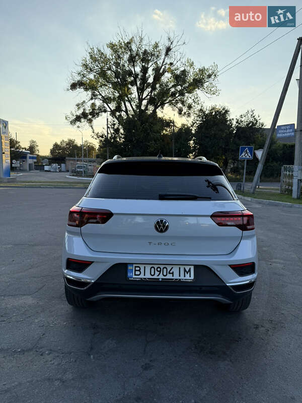 Внедорожник / Кроссовер Volkswagen T-Roc 2021 в Киеве фото 12 Внедорожник / Кроссовер Volkswagen T-Roc 2021 в Киеве
