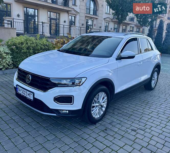 Внедорожник / Кроссовер Volkswagen T-Roc 2019 в Одессе