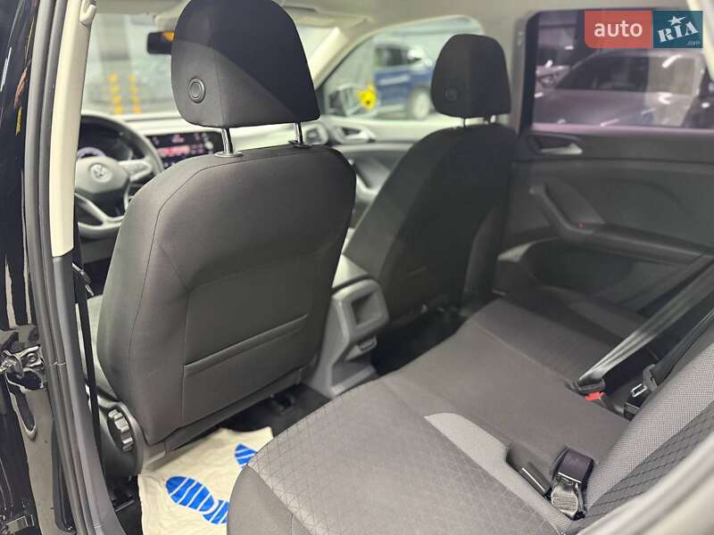 Позашляховик / Кросовер Volkswagen T-Roc 2020 в Чернівцях фото 14 Позашляховик / Кросовер Volkswagen T-Roc 2020 в Чернівцях