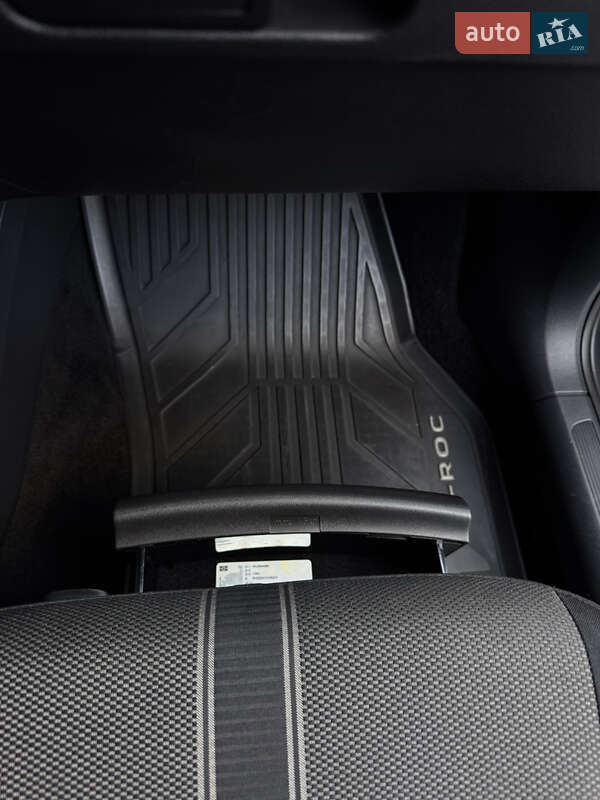 Внедорожник / Кроссовер Volkswagen T-Roc 2018 в Киеве