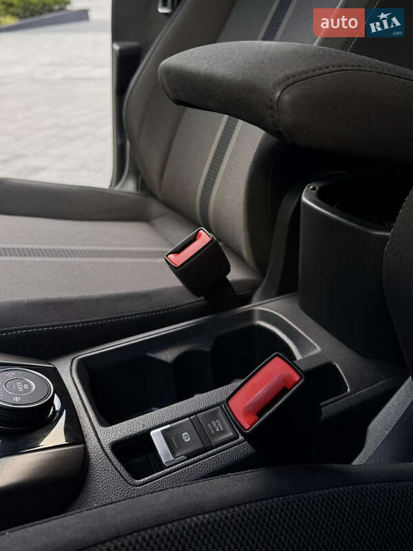 Внедорожник / Кроссовер Volkswagen T-Roc 2018 в Киеве