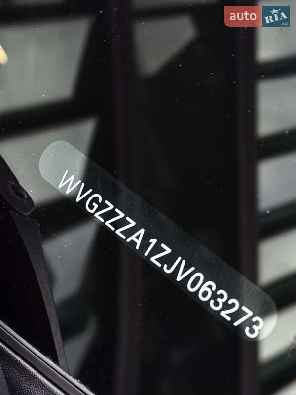 Внедорожник / Кроссовер Volkswagen T-Roc 2018 в Киеве