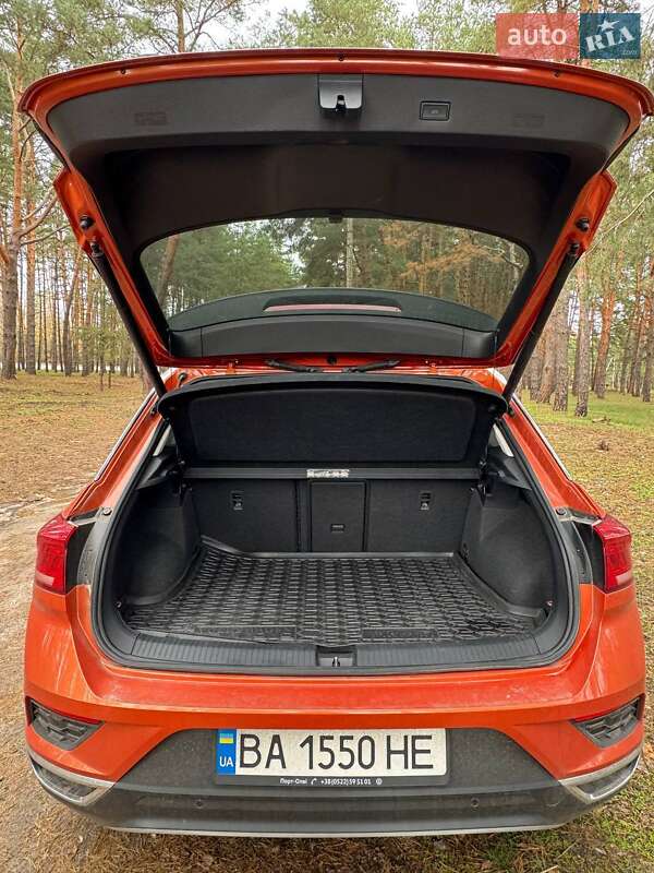 Внедорожник / Кроссовер Volkswagen T-Roc 2020 в Кропивницком