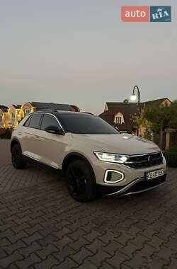 Позашляховик / Кросовер Volkswagen T-Roc 2022 в Чернівцях