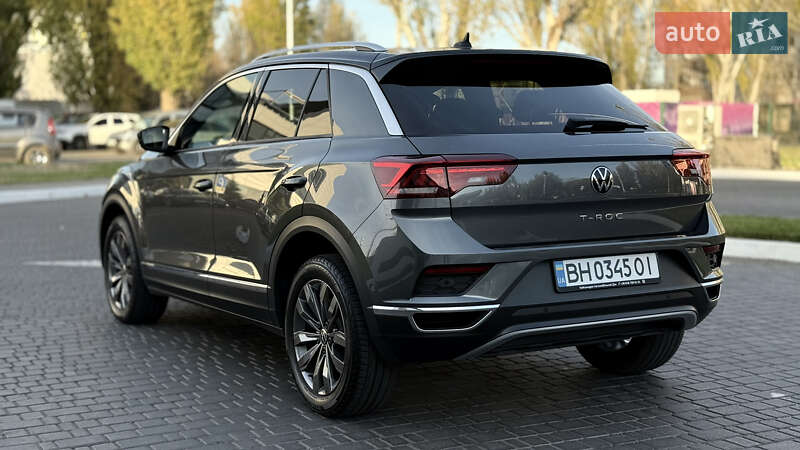 Внедорожник / Кроссовер Volkswagen T-Roc 2021 в Одессе
