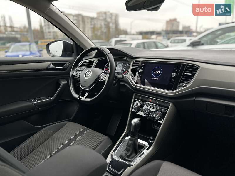 Внедорожник / Кроссовер Volkswagen T-Roc 2021 в Киеве фото 17 Внедорожник / Кроссовер Volkswagen T-Roc 2021 в Киеве