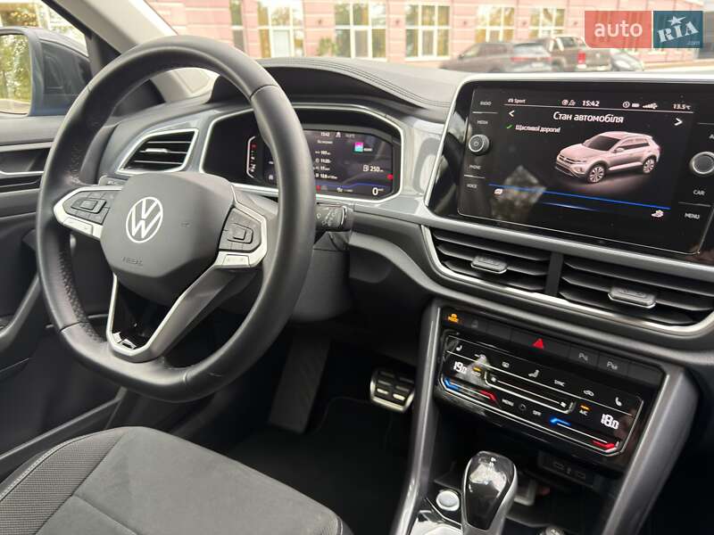 Внедорожник / Кроссовер Volkswagen T-Roc 2022 в Одессе