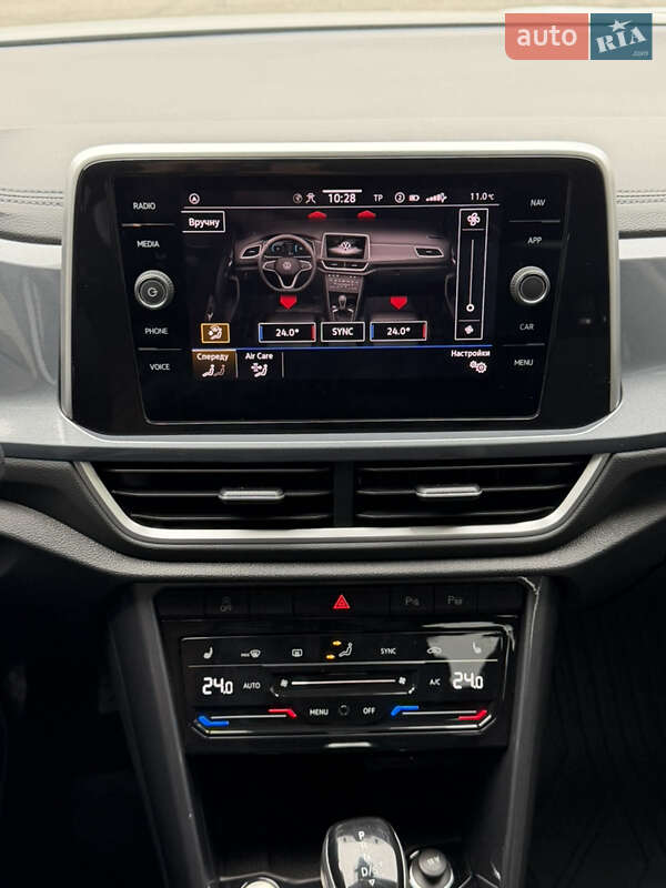 Внедорожник / Кроссовер Volkswagen T-Roc 2023 в Киеве