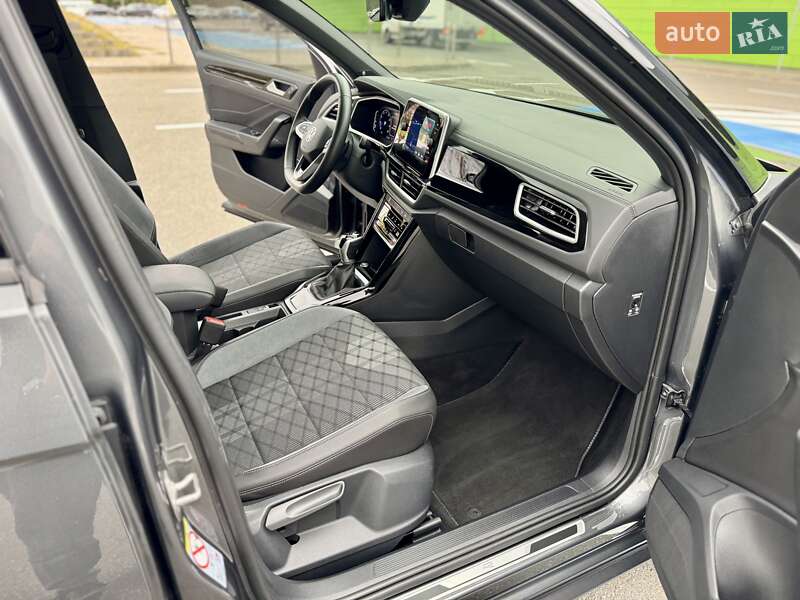 Позашляховик / Кросовер Volkswagen T-Roc 2024 в Києві