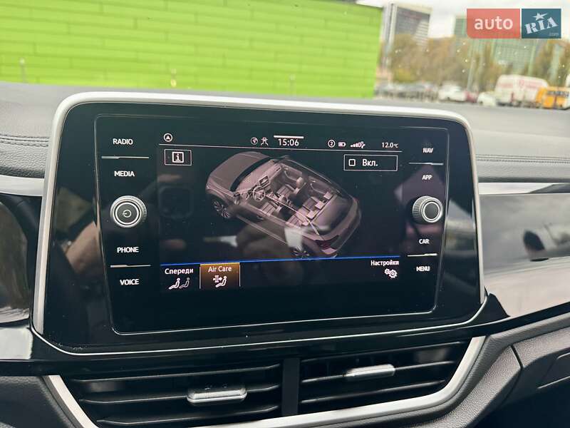 Позашляховик / Кросовер Volkswagen T-Roc 2024 в Києві