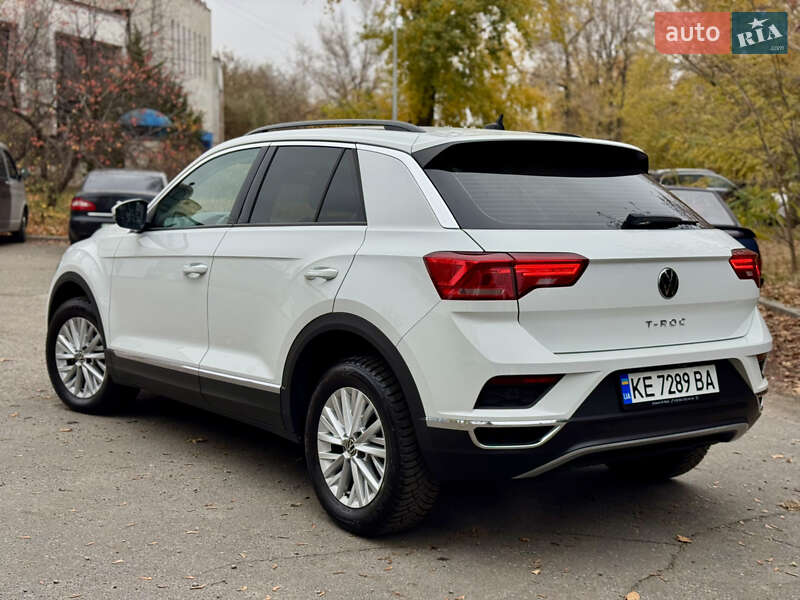 Позашляховик / Кросовер Volkswagen T-Roc 2021 в Дніпрі