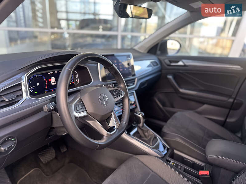 Позашляховик / Кросовер Volkswagen T-Roc 2022 в Івано-Франківську