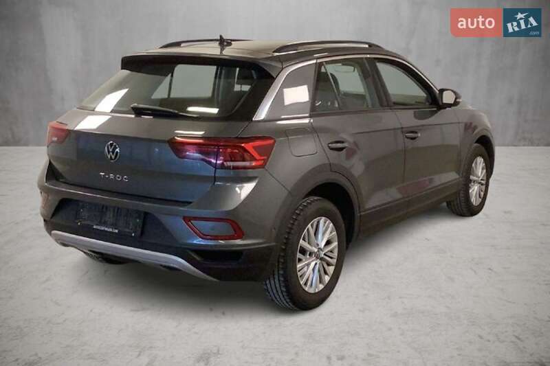 Позашляховик / Кросовер Volkswagen T-Roc 2022 в Бережанах