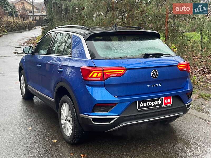 Внедорожник / Кроссовер Volkswagen T-Roc 2021 в Киеве