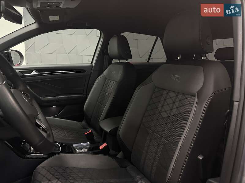 Внедорожник / Кроссовер Volkswagen T-Roc 2024 в Тернополе