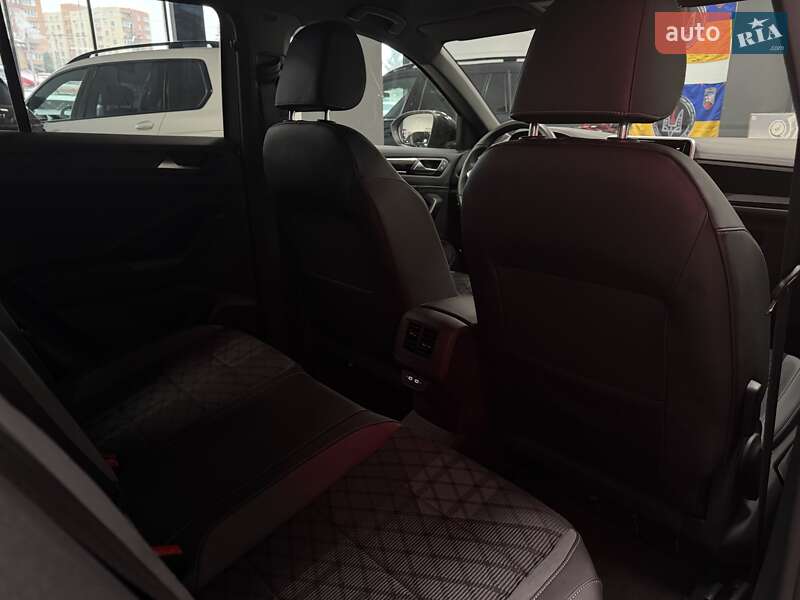 Внедорожник / Кроссовер Volkswagen T-Roc 2024 в Тернополе