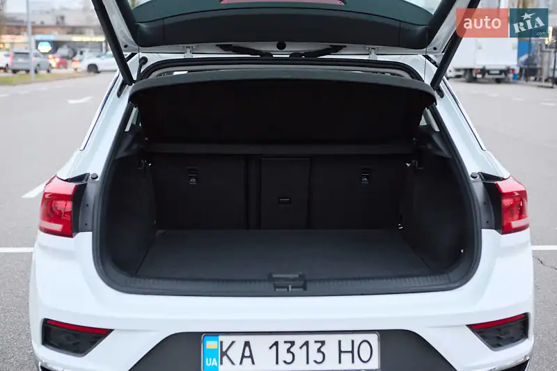 Volkswagen T-Roc 2018 VIN WVGZZZA1ZJV043654 фото оголошення 21 з 85