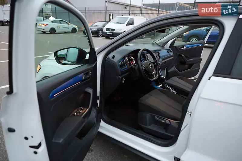Volkswagen T-Roc 2018 VIN WVGZZZA1ZJV043654 фото оголошення 25 з 85