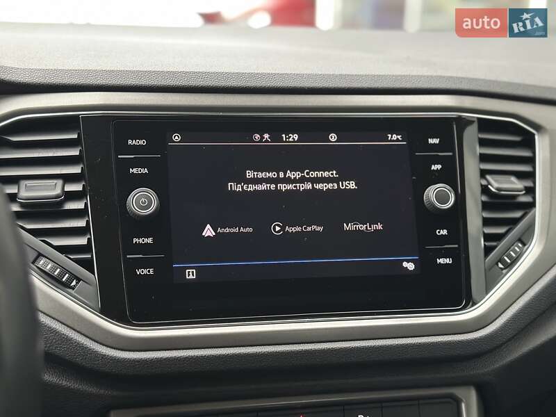 Внедорожник / Кроссовер Volkswagen T-Roc 2021 в Киеве