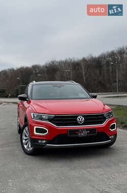 Позашляховик / Кросовер Volkswagen T-Roc 2020 в Дніпрі