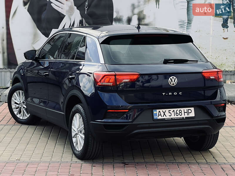 Внедорожник / Кроссовер Volkswagen T-Roc 2019 в Одессе