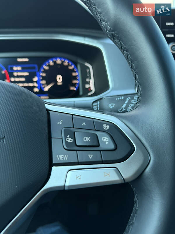 Позашляховик / Кросовер Volkswagen T-Roc 2024 в Києві