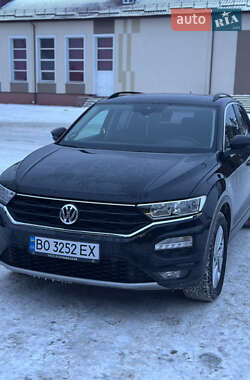Внедорожник / Кроссовер Volkswagen T-Roc 2020 в Любешове