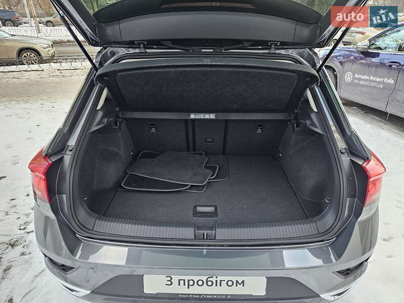 Позашляховик / Кросовер Volkswagen T-Roc 2020 в Києві фото 26 Позашляховик / Кросовер Volkswagen T-Roc 2020 в Києві