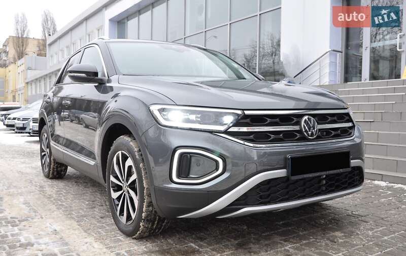 Внедорожник / Кроссовер Volkswagen T-Roc 2023 в Одессе