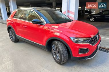 Позашляховик / Кросовер Volkswagen T-Roc 2021 в Одесі