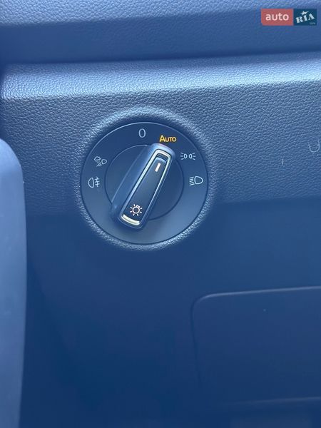 Внедорожник / Кроссовер Volkswagen T-Roc 2023 в Киеве