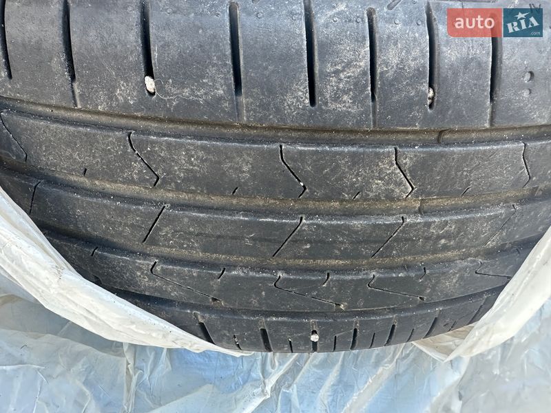 Внедорожник / Кроссовер Volkswagen T-Roc 2023 в Киеве