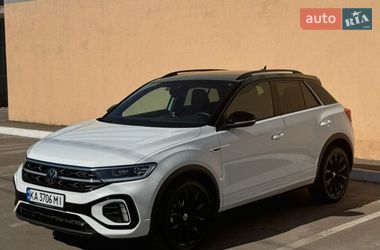 Внедорожник / Кроссовер Volkswagen T-Roc 2023 в Киеве