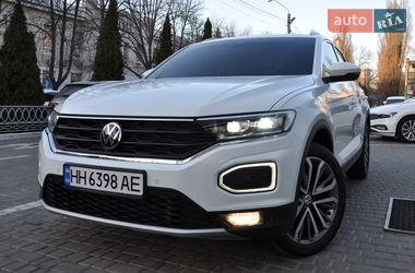 Позашляховик / Кросовер Volkswagen T-Roc 2020 в Одесі