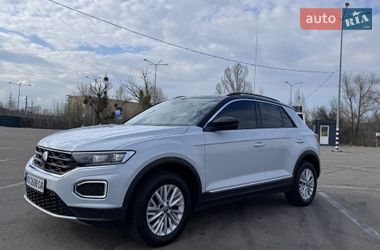 Позашляховик / Кросовер Volkswagen T-Roc 2021 в Києві