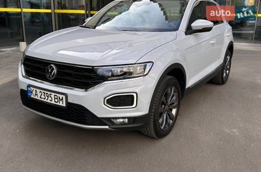 Позашляховик / Кросовер Volkswagen T-Roc 2021 в Києві