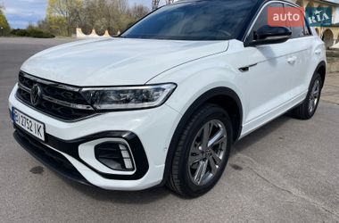 Внедорожник / Кроссовер Volkswagen T-Roc 2023 в Киеве