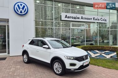 Позашляховик / Кросовер Volkswagen T-Roc 2019 в Києві