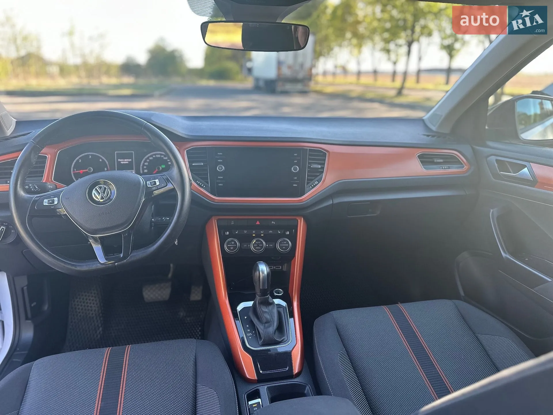 2019 Volkswagen T-Roc - мініатюра 3