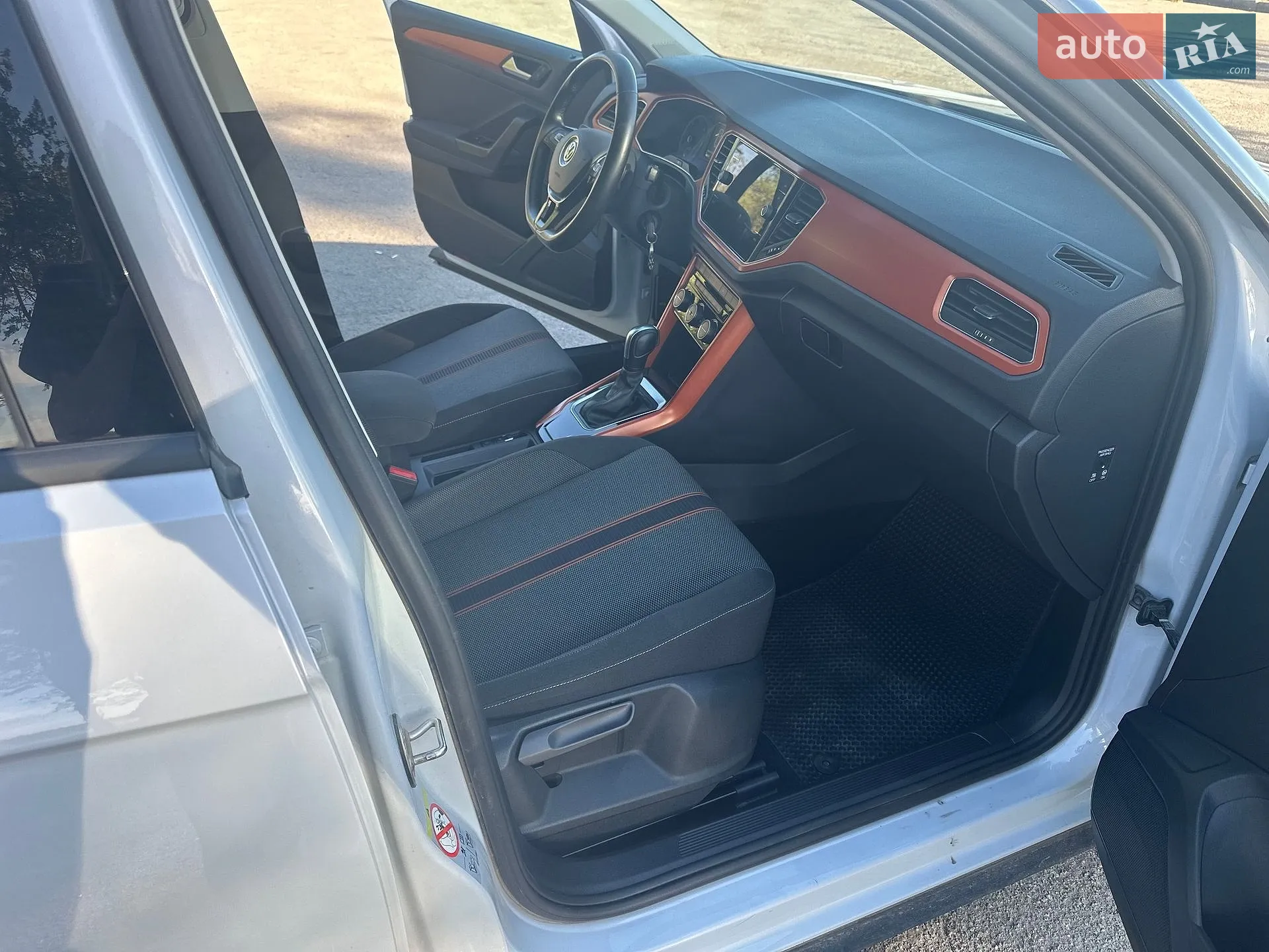 2019 Volkswagen T-Roc - мініатюра 19