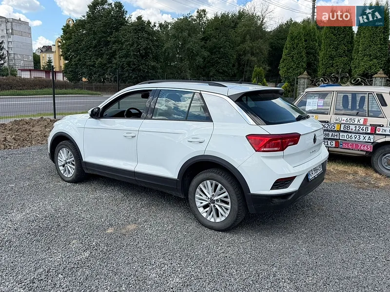 Volkswagen T-Roc 2021 VIN WVGZZZA1ZMV146220 фото оголошення 4 з 50