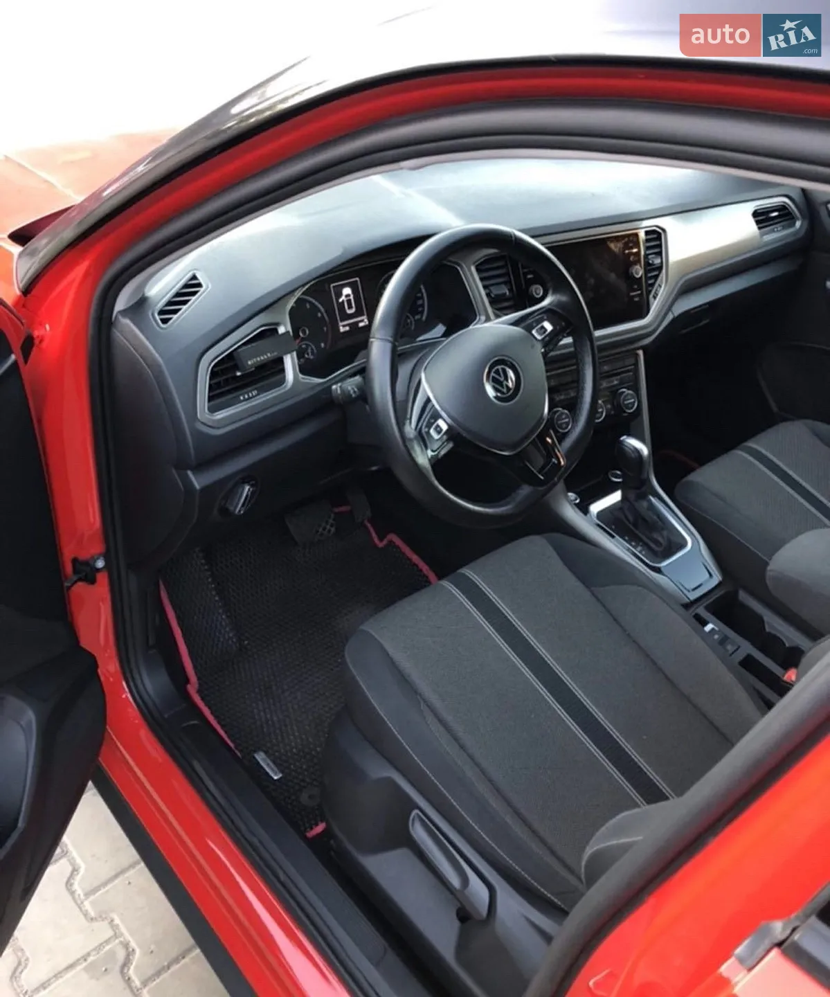 Volkswagen T-Roc 2021 VIN WVGZZZA1ZMV129389 фото оголошення 7 з 10