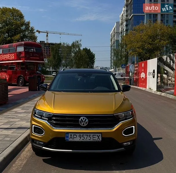 Volkswagen T-Roc 2019