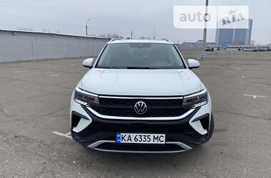 Внедорожник / Кроссовер Volkswagen Taos 2022 в Киеве