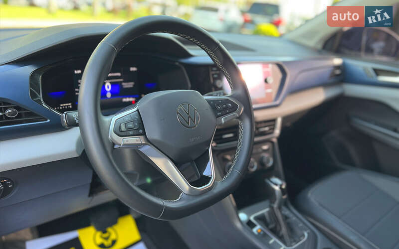 Позашляховик / Кросовер Volkswagen Taos 2022 в Львові