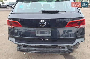 Внедорожник / Кроссовер Volkswagen Taos 2022 в 