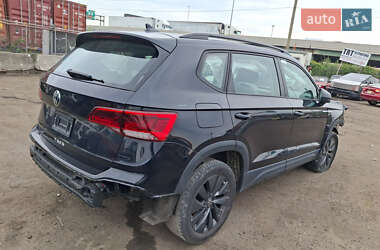 Внедорожник / Кроссовер Volkswagen Taos 2022 в 