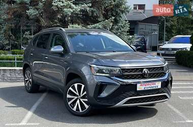 Позашляховик / Кросовер Volkswagen Taos 2023 в Києві