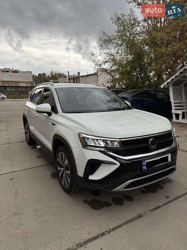Внедорожник / Кроссовер Volkswagen Taos 2024 в Харькове