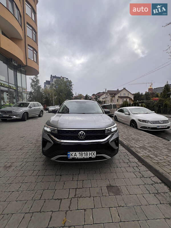 Внедорожник / Кроссовер Volkswagen Taos 2021 в 